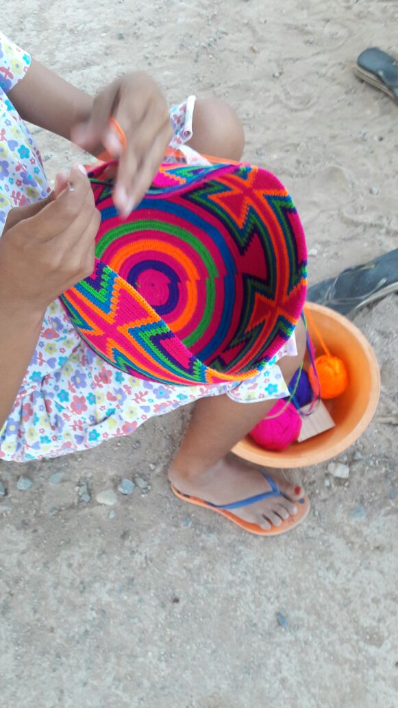 Wayuu women weaving